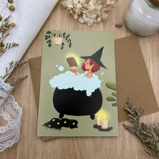 Hexe im Kesselbad- Lustige Postkarte mit Buch und Blubber | A6 Wellness Illustration