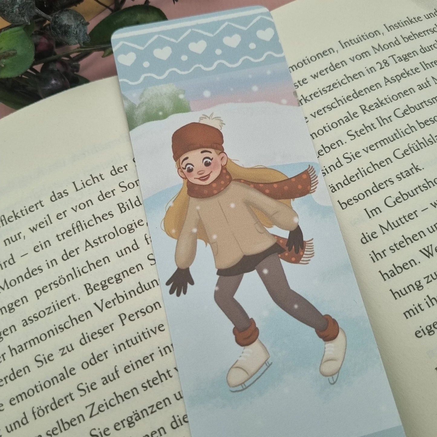 Lesezeichen Schlittschuh Mädchen | Winter Illustration Weihnachten - Geschenk für Leseratten - Eislauf Motiv