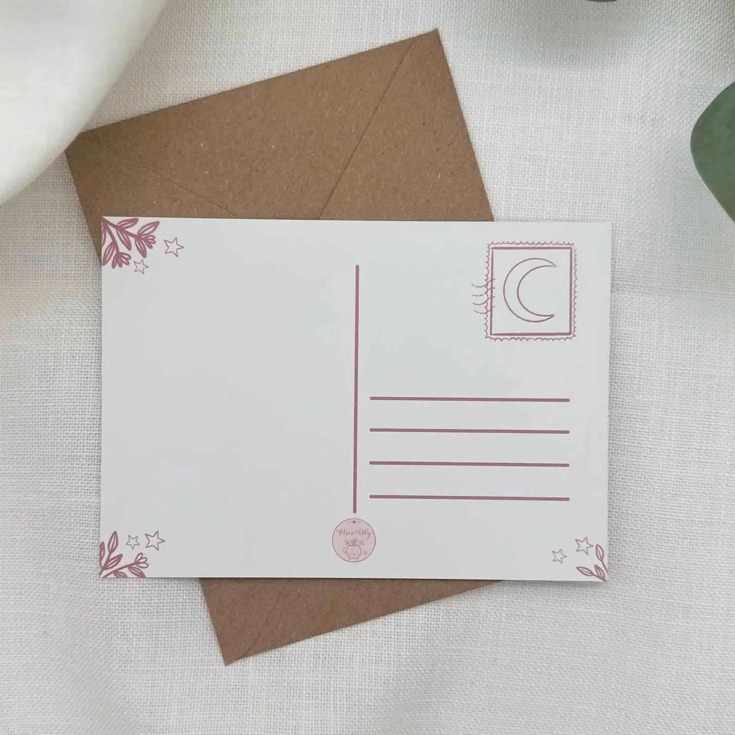 Postkarte Yoga mit Pflanzen  - Achtsamkeit auf der Matte im Urban Jungle Illustration DIN A6