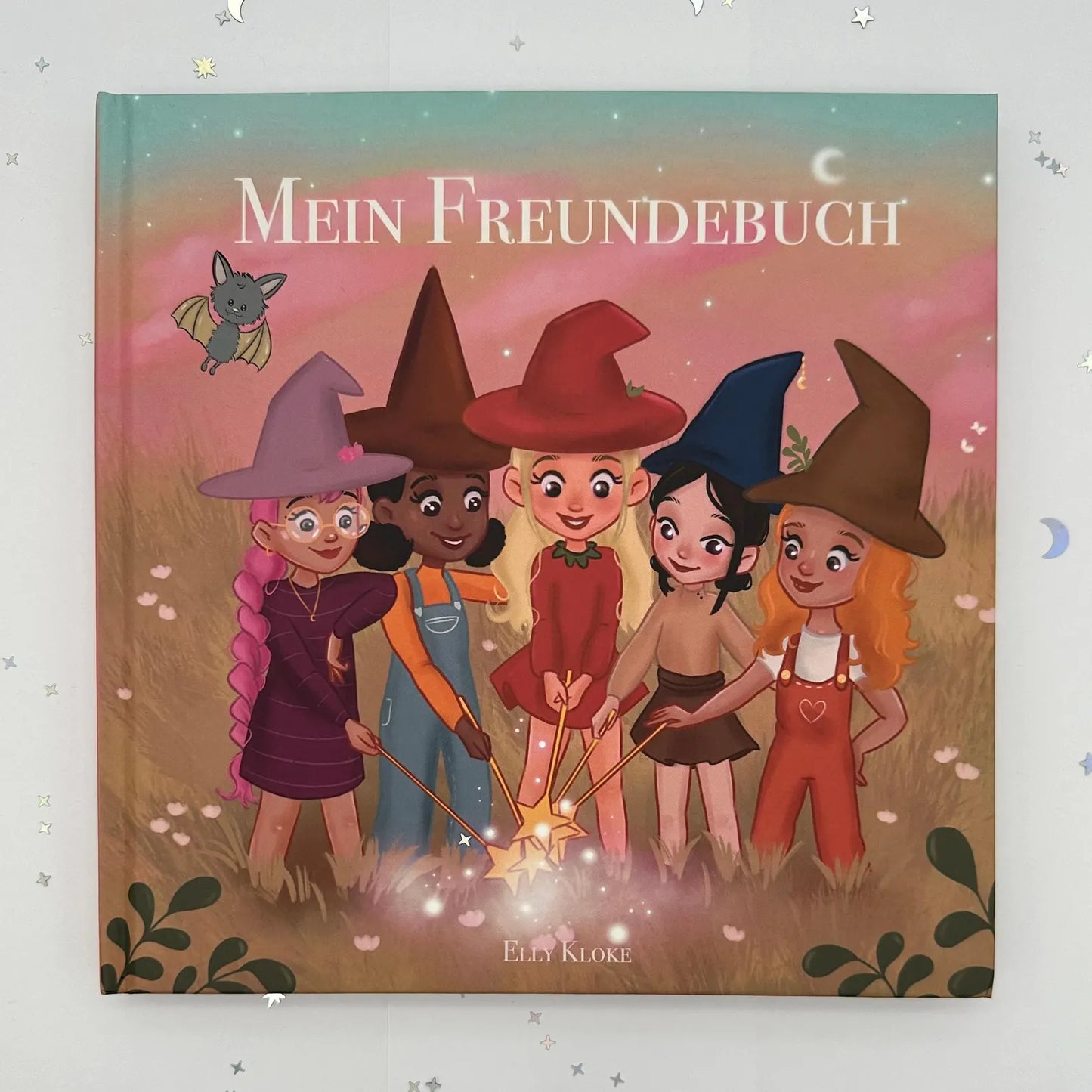 Freundebuch für Kindergarten und Schule- Magisches Hexenbuch mit Illustrationen